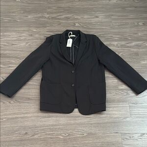 Black Tailored Blazer with Notched Lapels